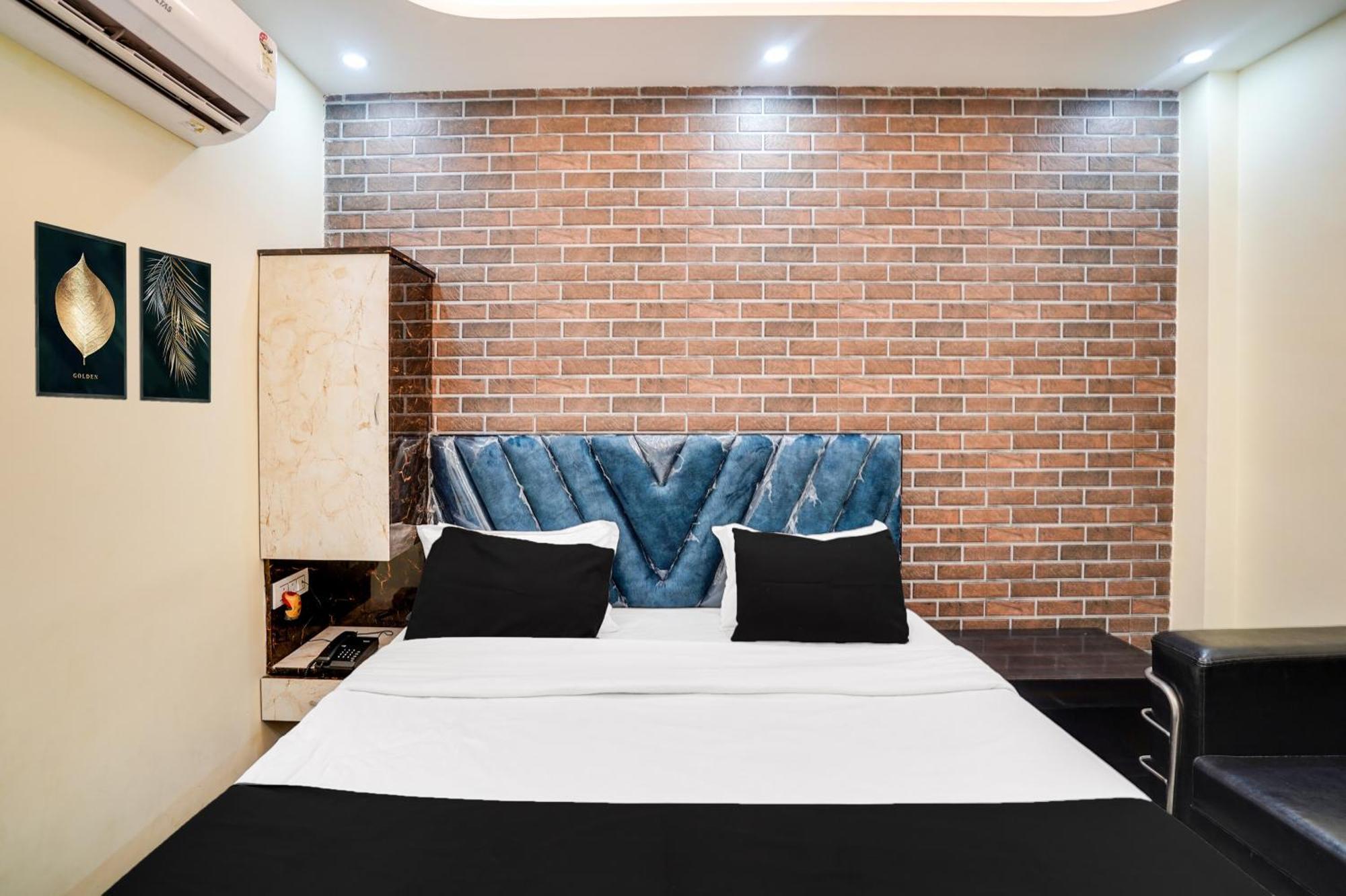 Super Collection O Rajapur Circuit House Hotell Allāhābād Junction Eksteriør bilde