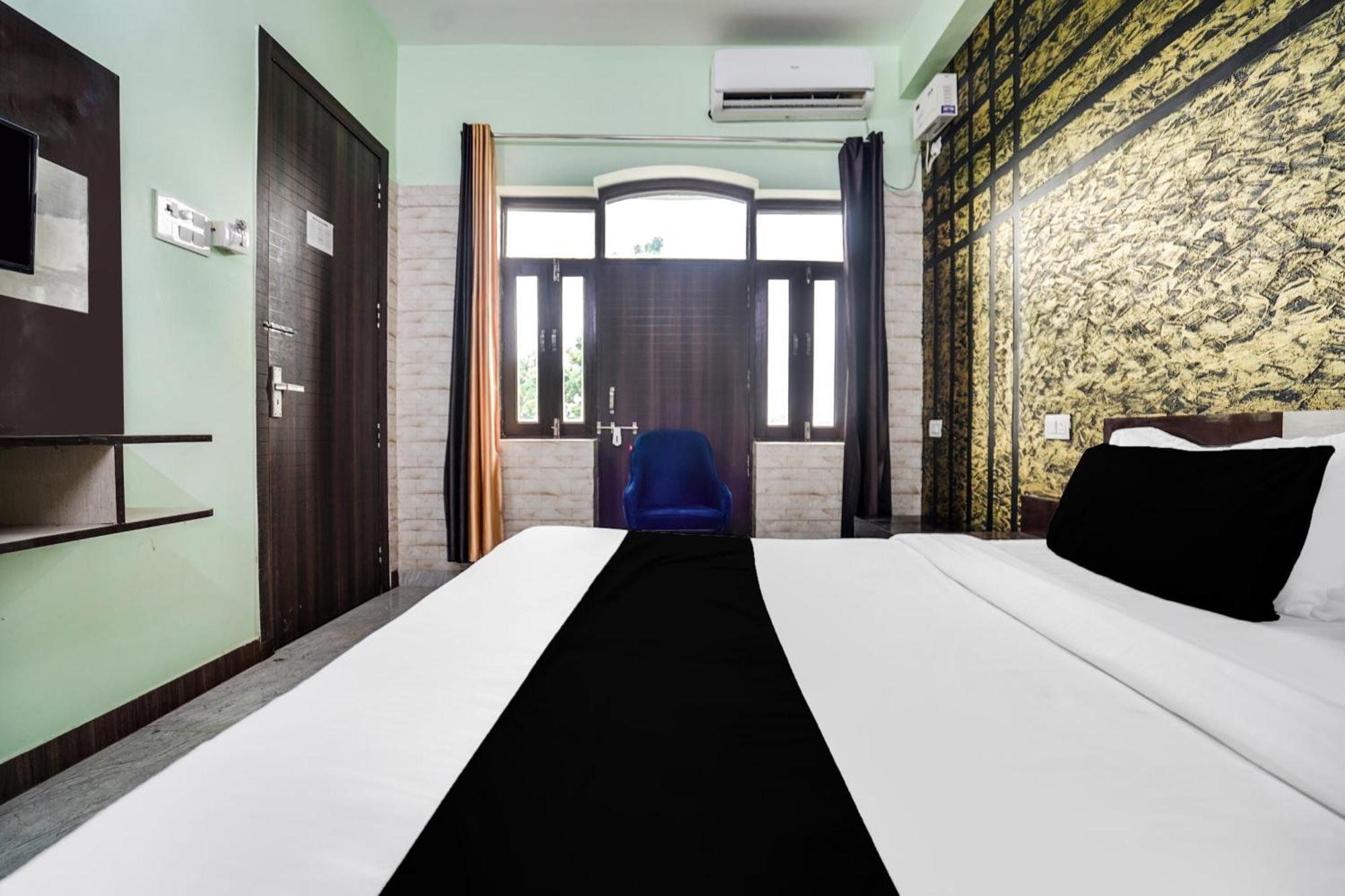 Super Collection O Rajapur Circuit House Hotell Allāhābād Junction Eksteriør bilde